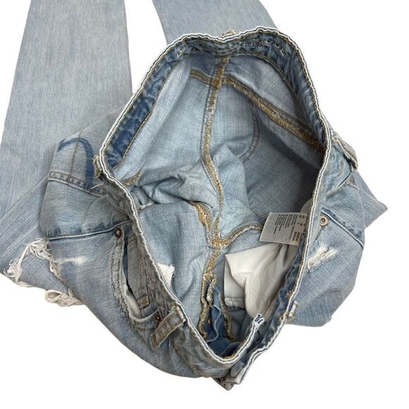 American Eagle light wash distressed tomgirl jeans size 00 - Picture 9 of 14